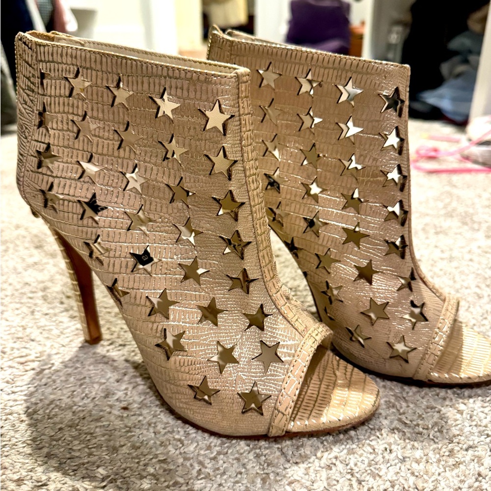 Alice and Olivia gold star booties